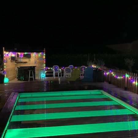 Le Champ-Saint-Pere Gite Les Cigognes מראה חיצוני תמונה